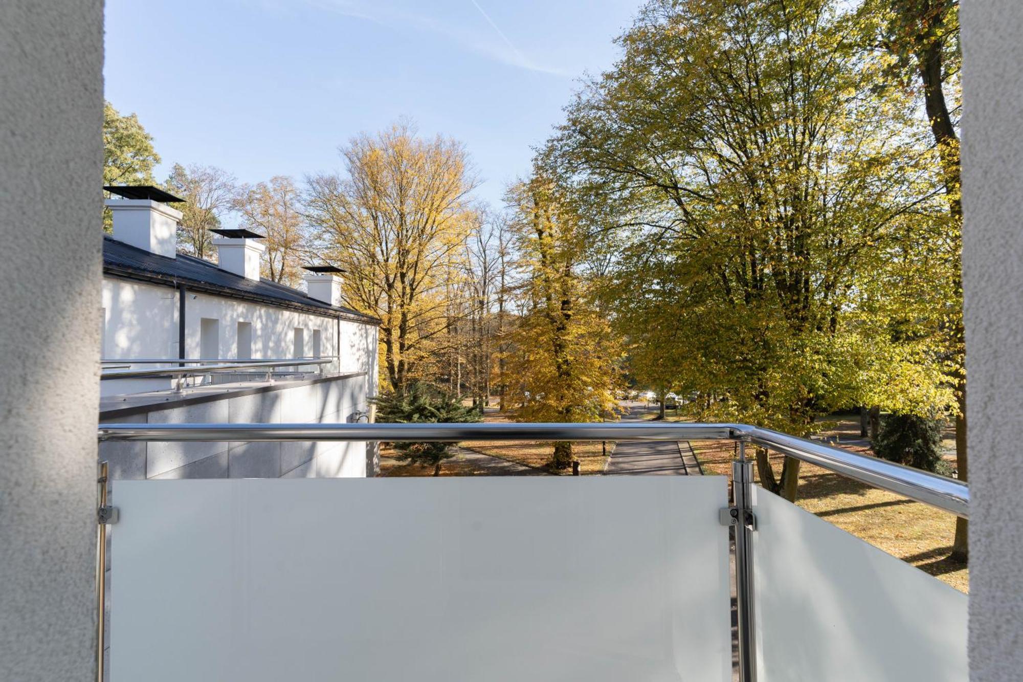 Hotel W Dobieszkowie Stryków Exteriér fotografie